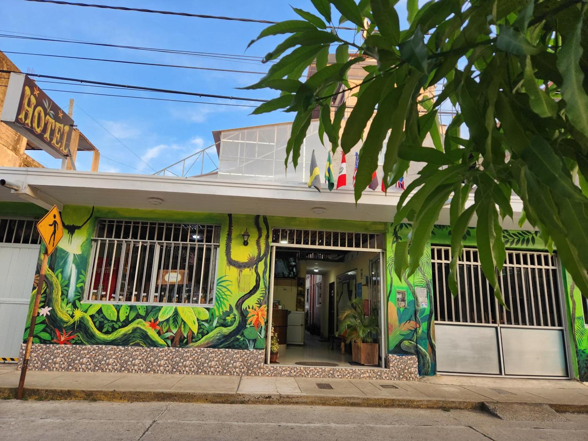 Libelula Hotel Puerto Maldonado Exterior foto